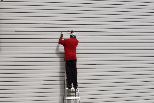 Loose Siding Repair in Fremont