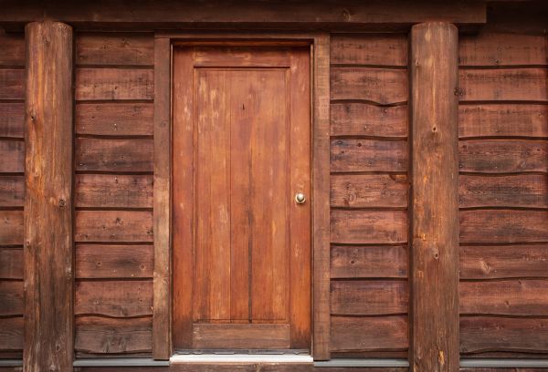 Log Cabin Siding Installation in Fremont